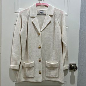 Vintage Cream Long-Sleeved Sweater with Gold Buttons